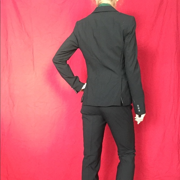 Banana Republic Suit jacket. - Picture 4 of 6